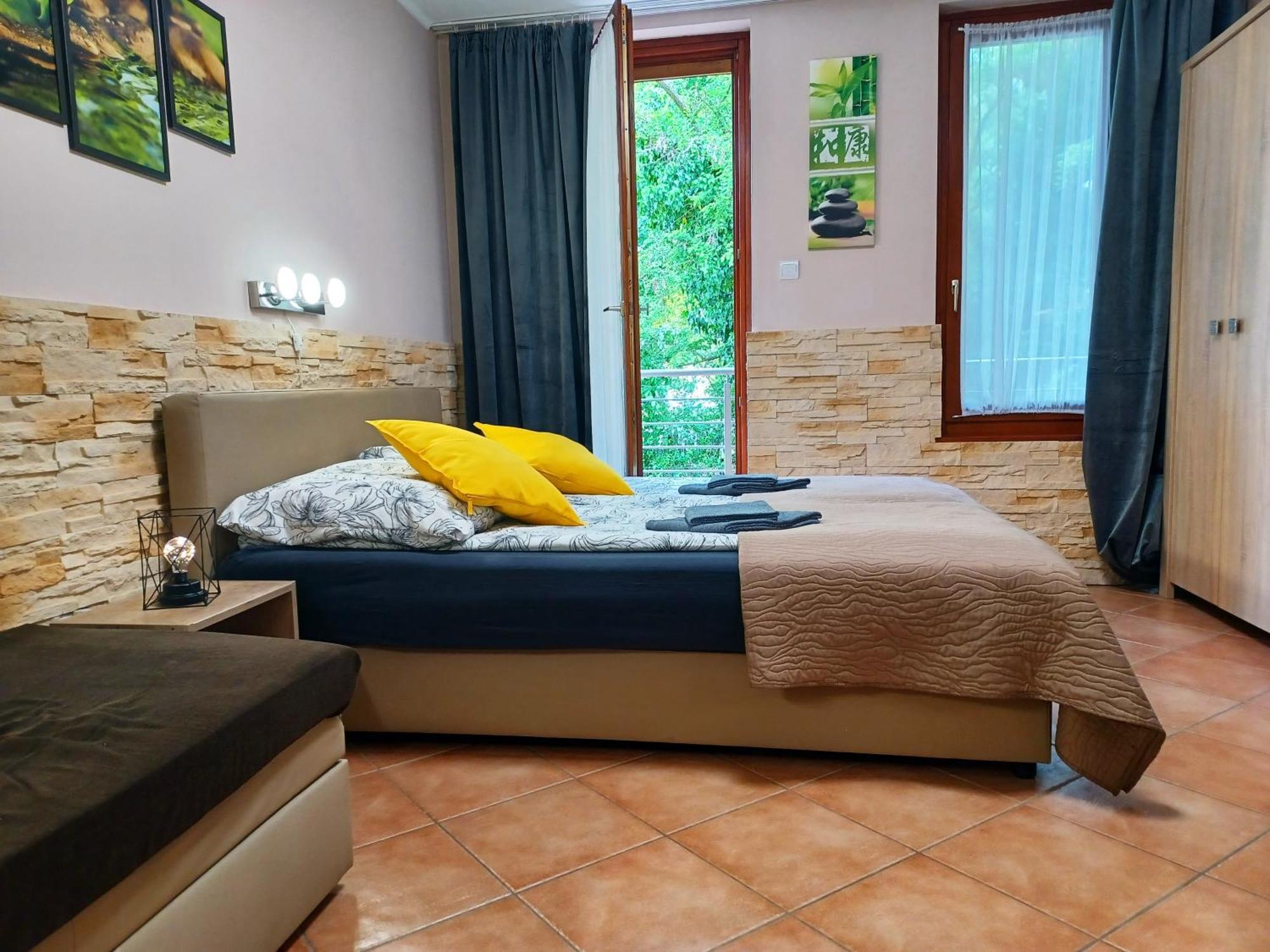 Bambusz Apartman Gyula Kültér fotó